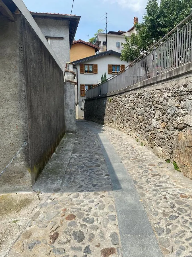 Villa Verde Valsolda 0*,
